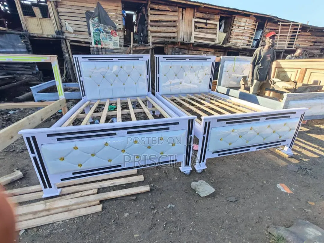 Bed 4by6 Black Hard Frame