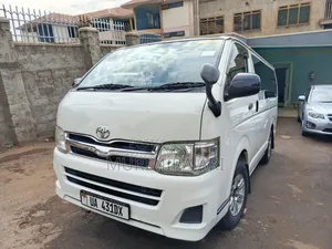 Toyota Grand HiAce 2014 White
