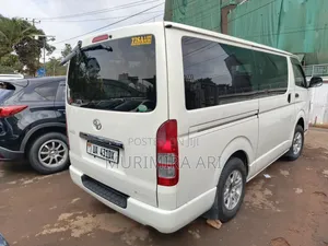 Toyota Grand HiAce 2014 White