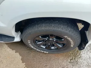 Toyota Land Cruiser Prado 2009 White