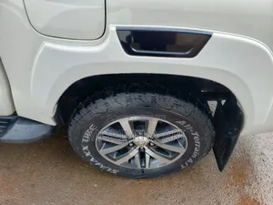 Toyota Hilux 2018 White