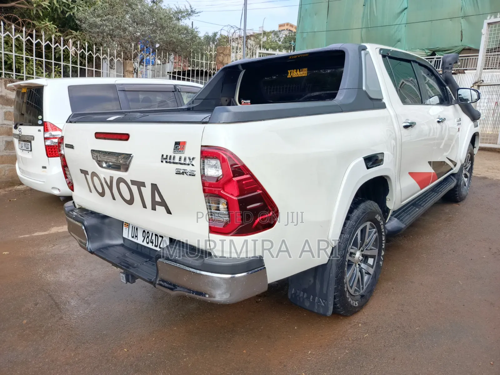 Toyota Hilux 2018 White