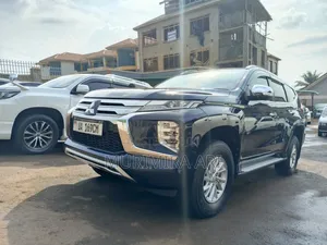 Mitsubishi Pajero Sport 2019 Blue