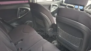 Toyota RAV4 2010 White