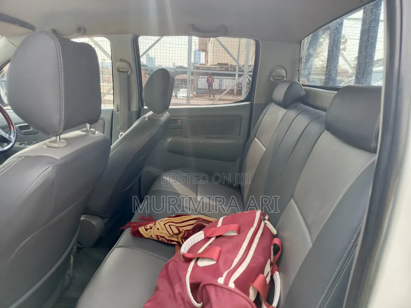Toyota Hilux 2003 White