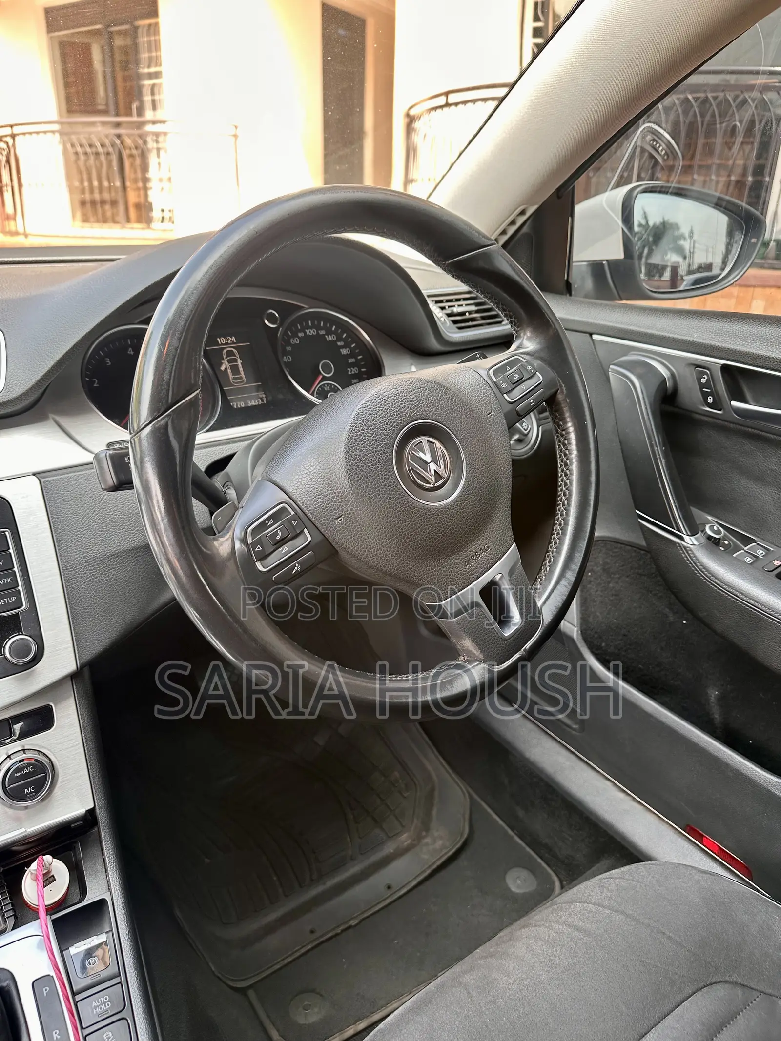 Volkswagen Passat SEL Premium 4dr Sedan (1.8L 4cyl Turbo 6A) 2014 Pearl