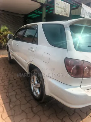 Toyota Harrier 2000 White