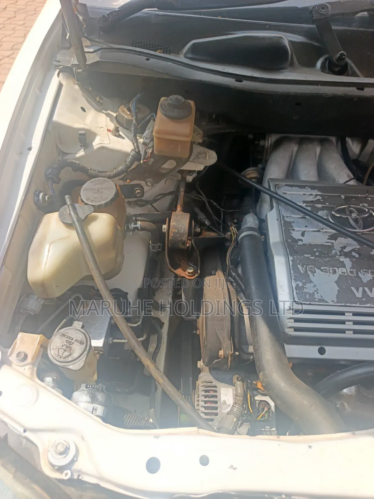 Toyota Harrier 2000 White