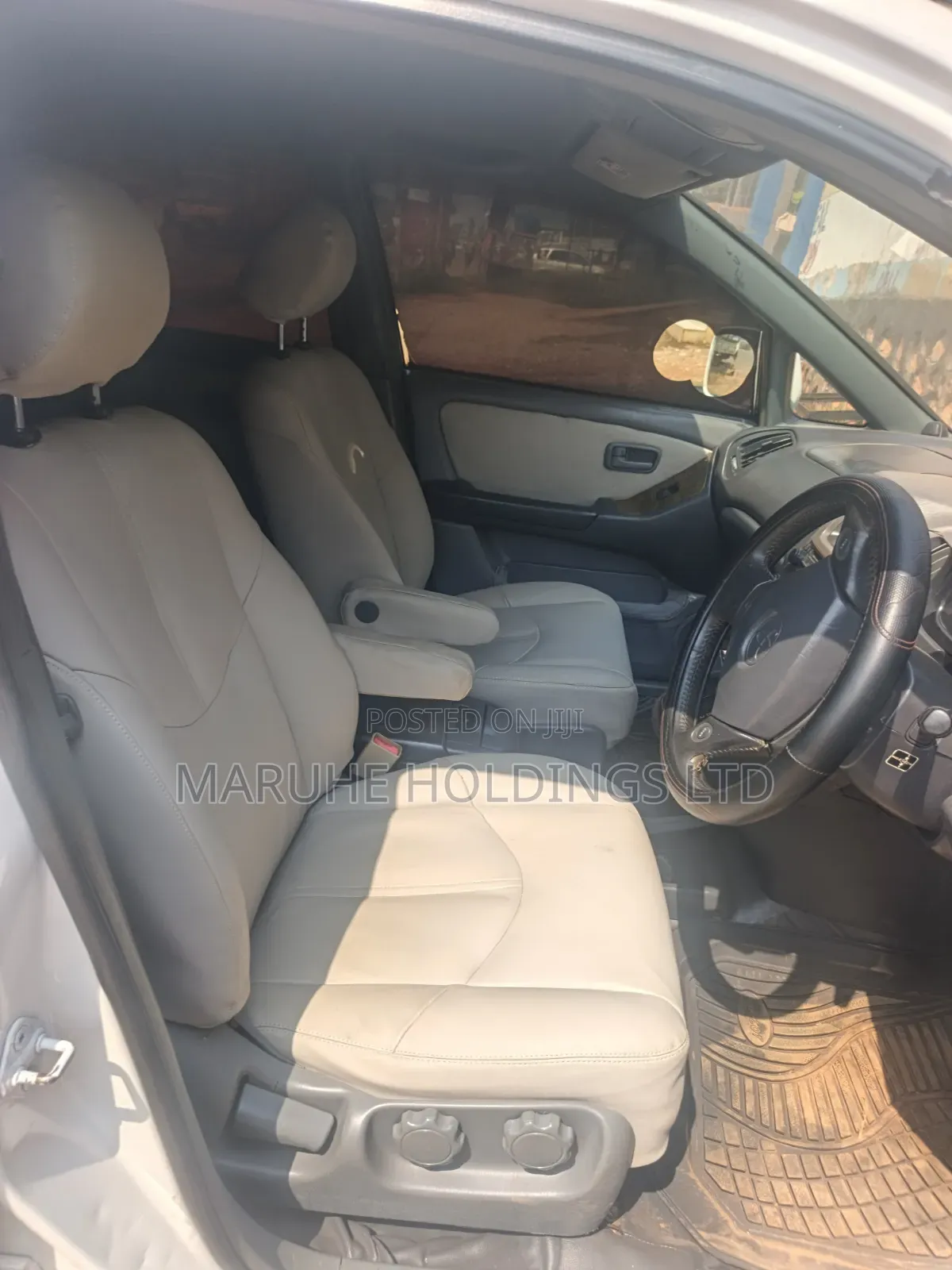 Toyota Harrier 2000 White