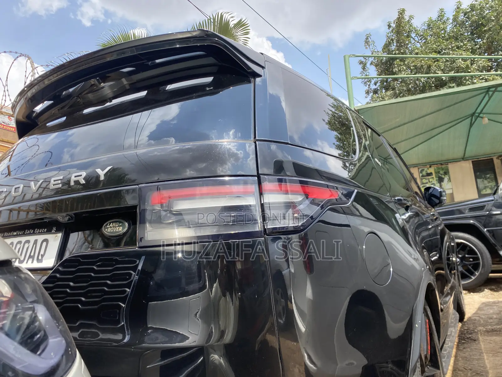 Land Rover Discovery 2023 Black