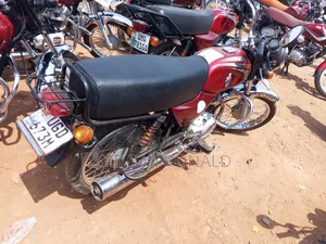 Bajaj Boxer 100 2025 Red
