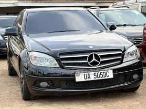 Mercedes-Benz C200 2009 Black