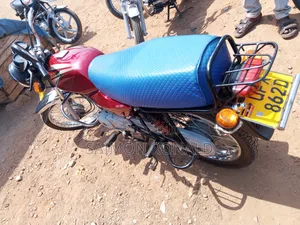 Bajaj Boxer 100 2023 Red