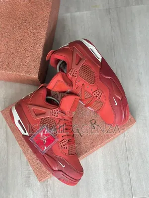 Best Quality Sneekers