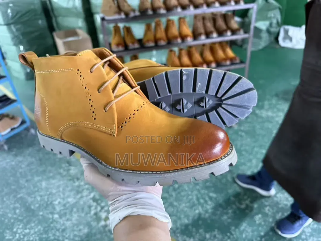 Timberland Premium Leather Chukka Boots