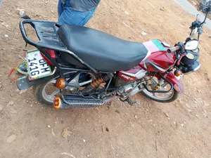 TVS HLX 125 2019 Red