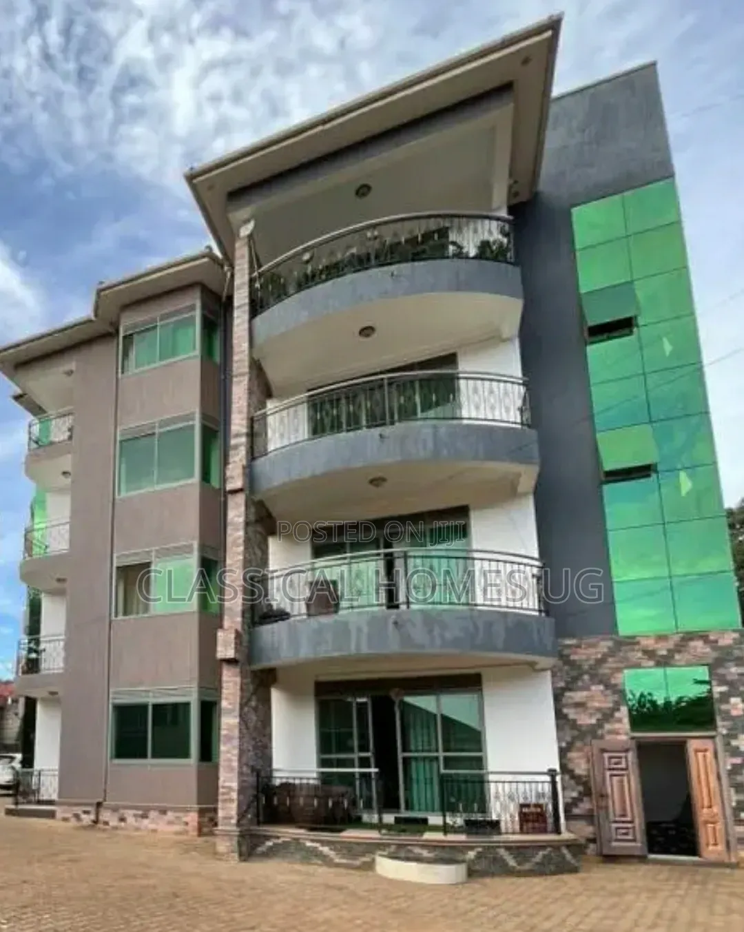 3bdrm Apartment in Lubowa Entebbe Road, Central Division for rent