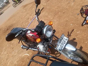 Bajaj Boxer 100 2026 Red