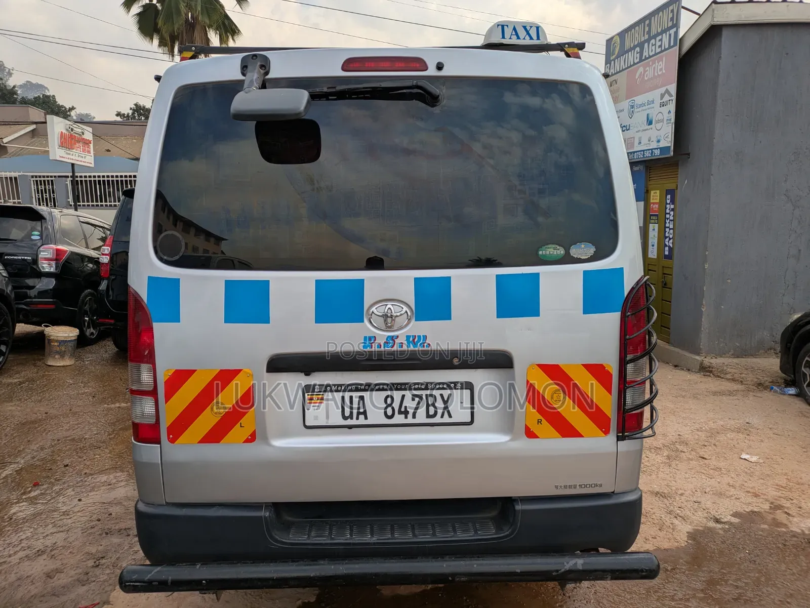 Toyota Regius 2011 Silver