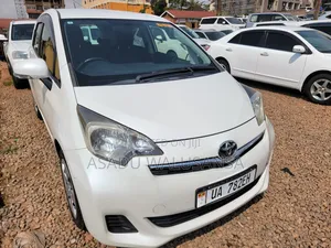Toyota Ractis 2012 White