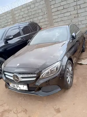 Mercedes-Benz C180 2018 Black