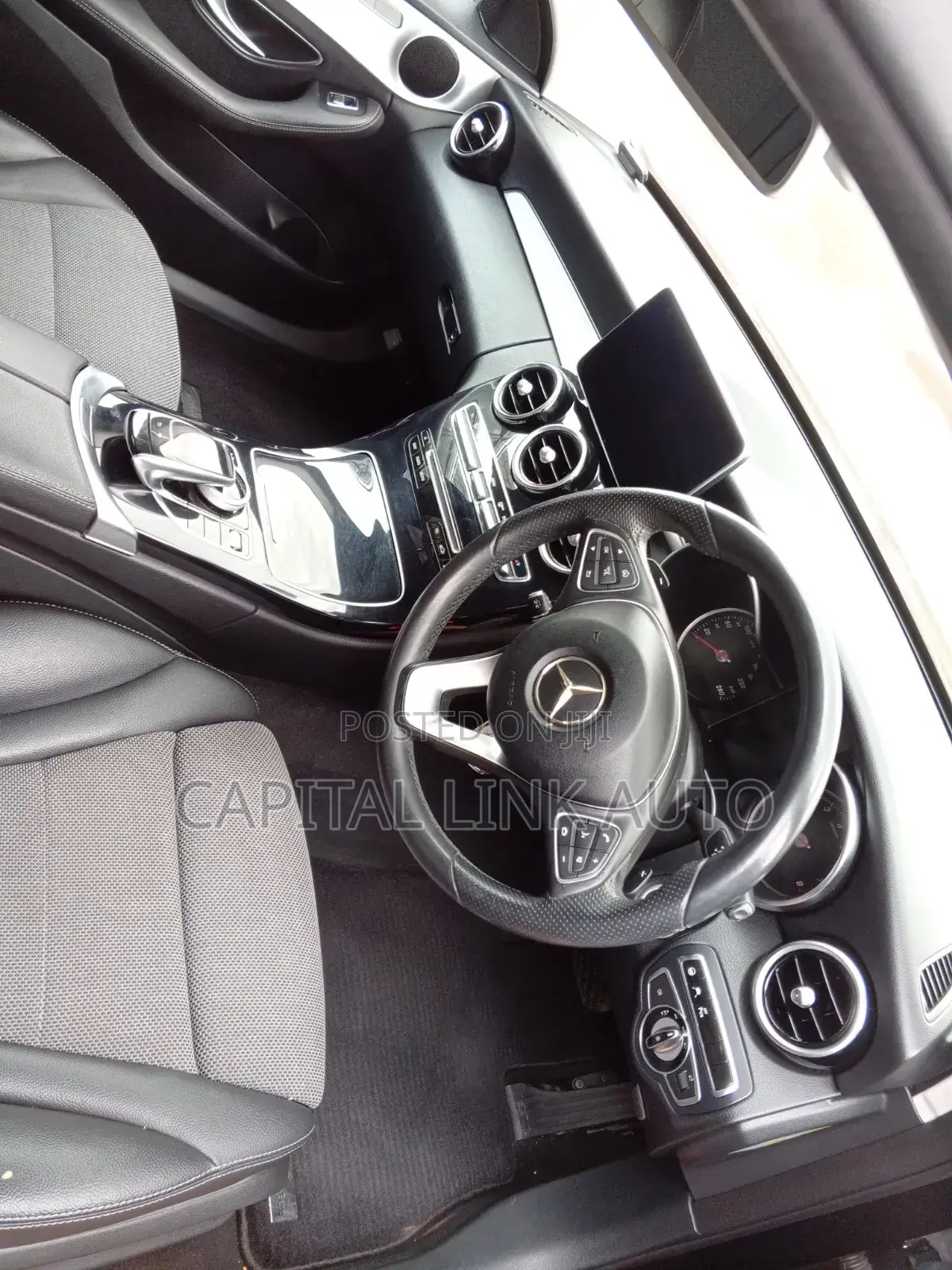Mercedes-Benz C180 2018 Black