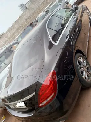 Mercedes-Benz C180 2018 Black