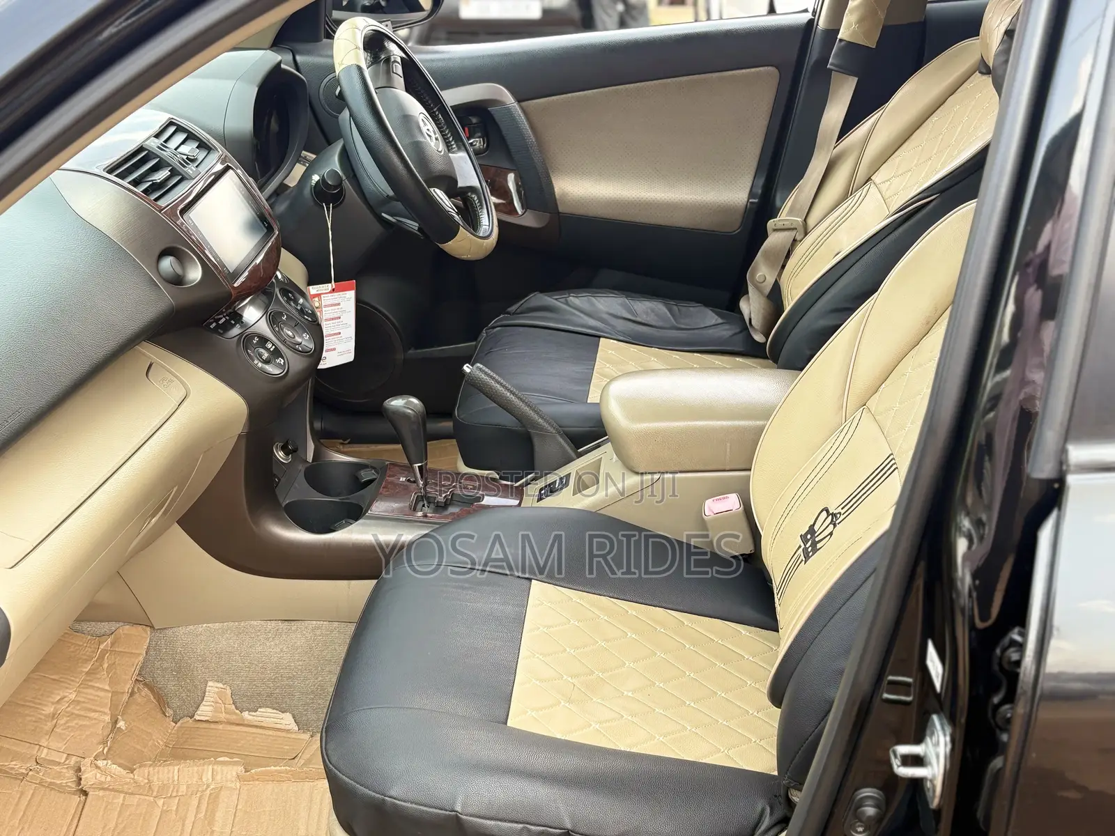 Toyota Vanguard 2012 Black