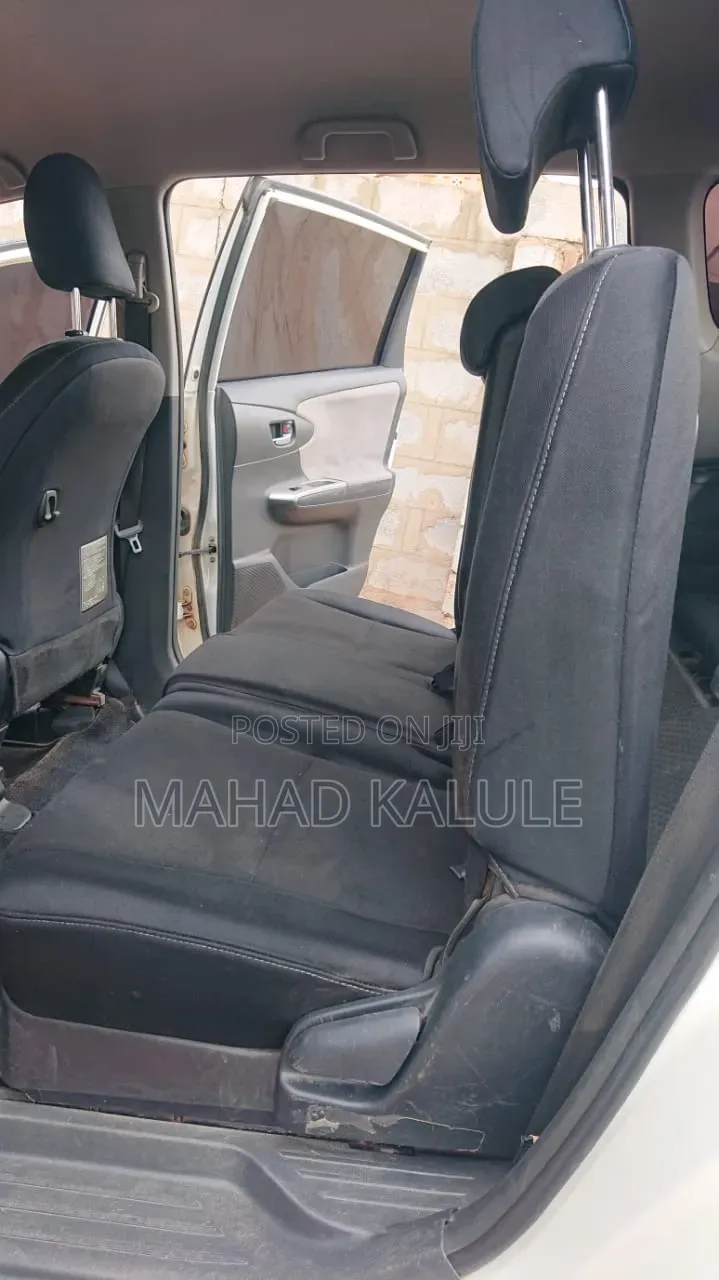 Toyota Wish 2010 White
