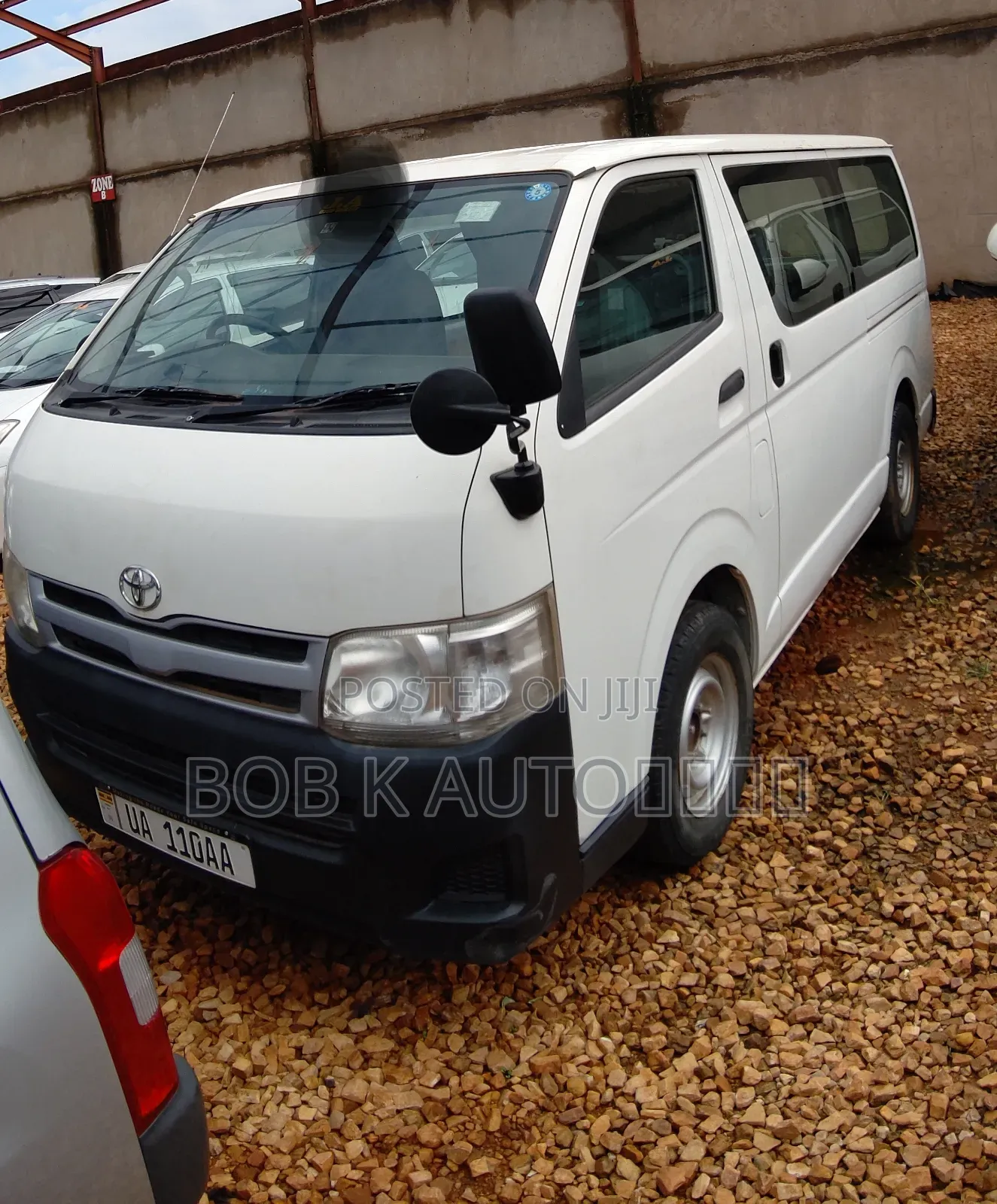 Toyota HiAce 2012 White