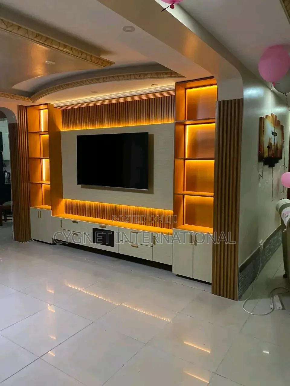 Classic Tv Unit