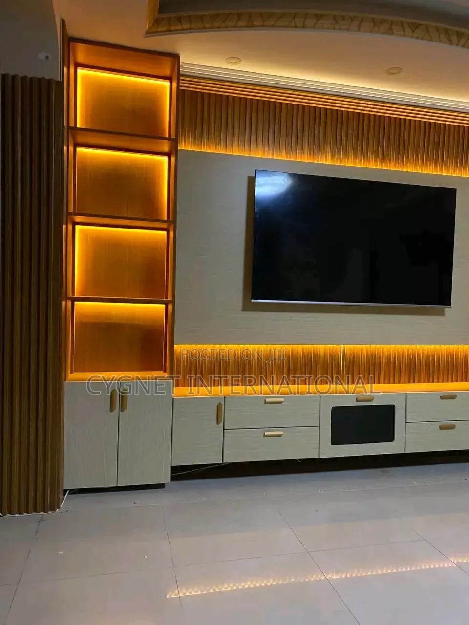 Classic Tv Unit