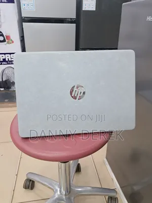 Laptop HP 14-dq1025cl 8GB AMD A4 SSD 256GB