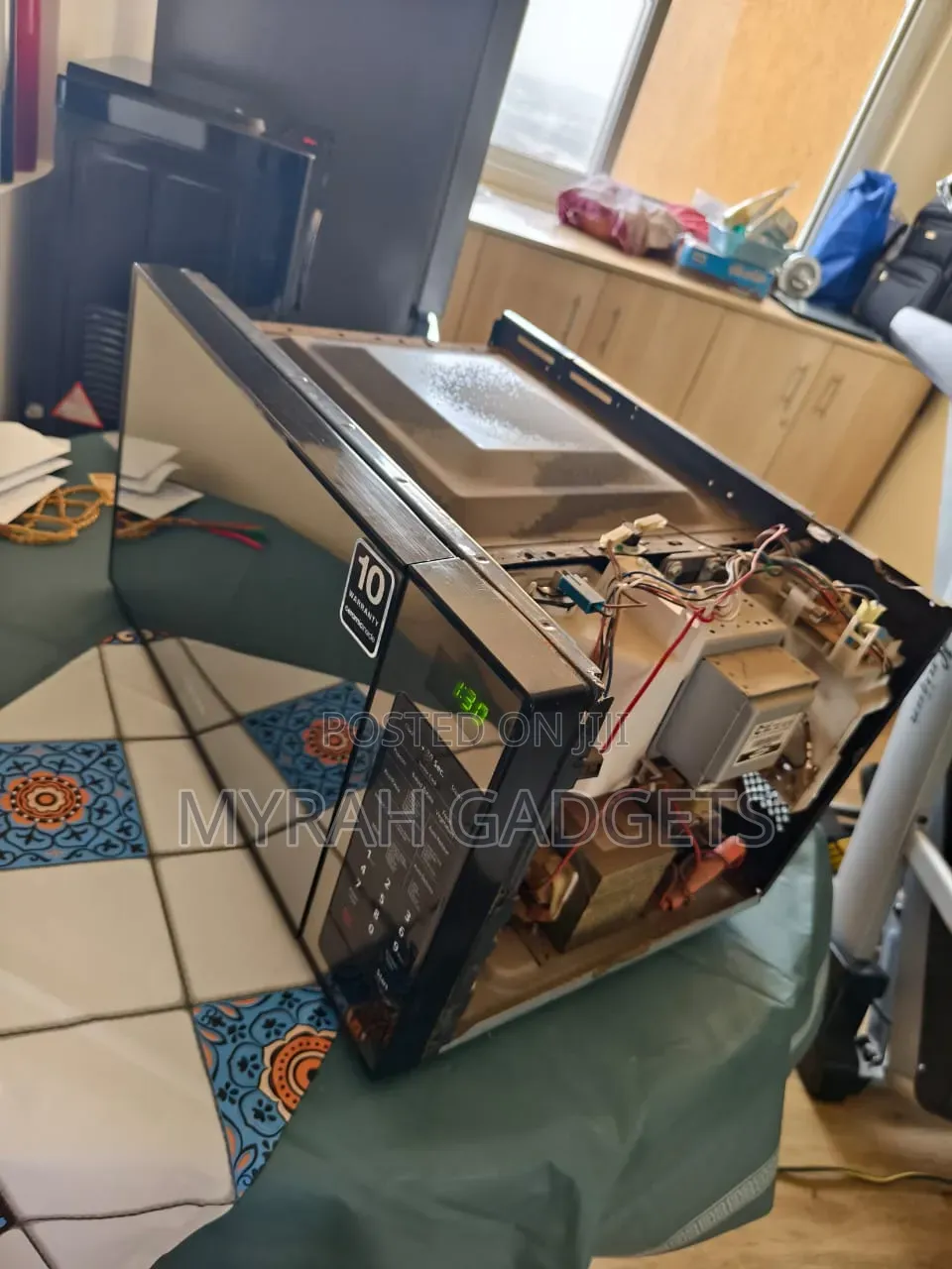 Repair of a Microwave Hisense