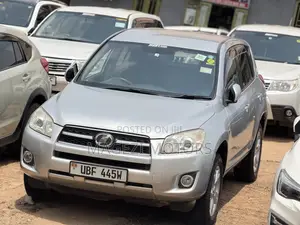 Toyota RAV4 2010 Silver