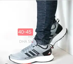 Adidas Simple Sneakers