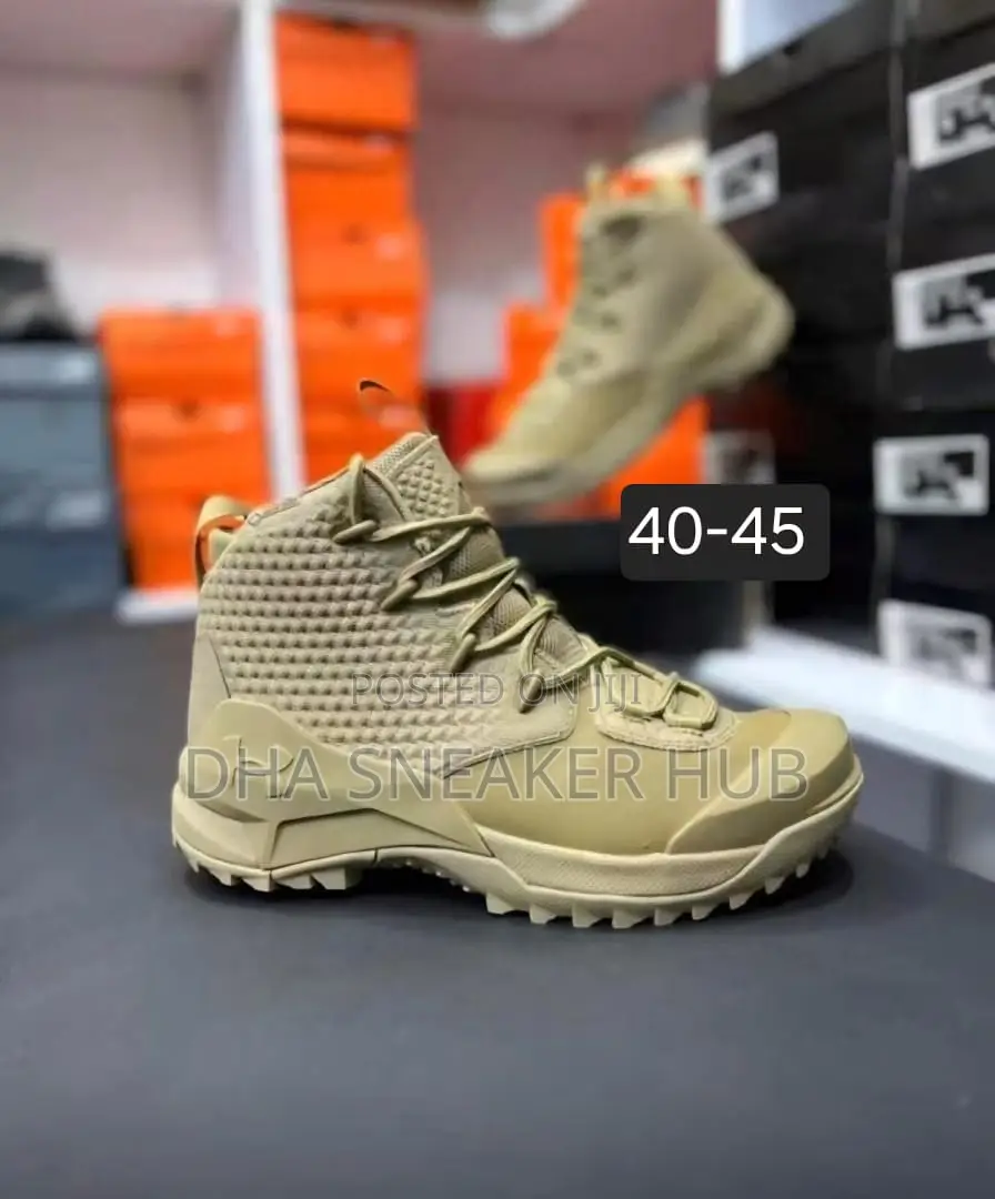 Under Armor Trainer Desert Boots