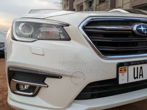 Subaru Legacy 2018 White