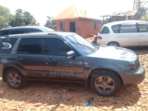 Subaru Forester 2002 Gray