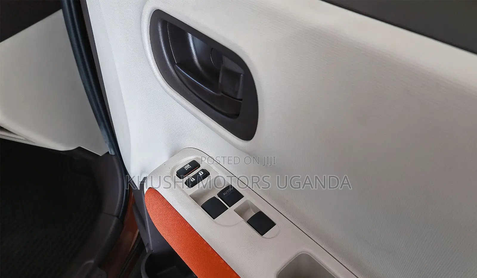 Toyota Porte 2012 Brown