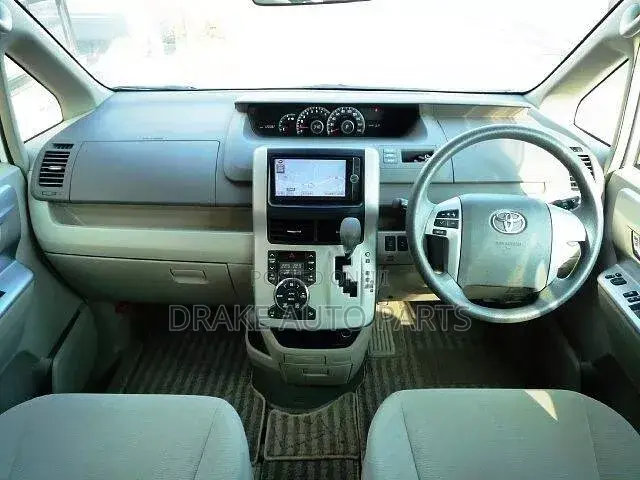 13 Inches Android Radio for Noah 2010 /Universal for All Cars Availabl