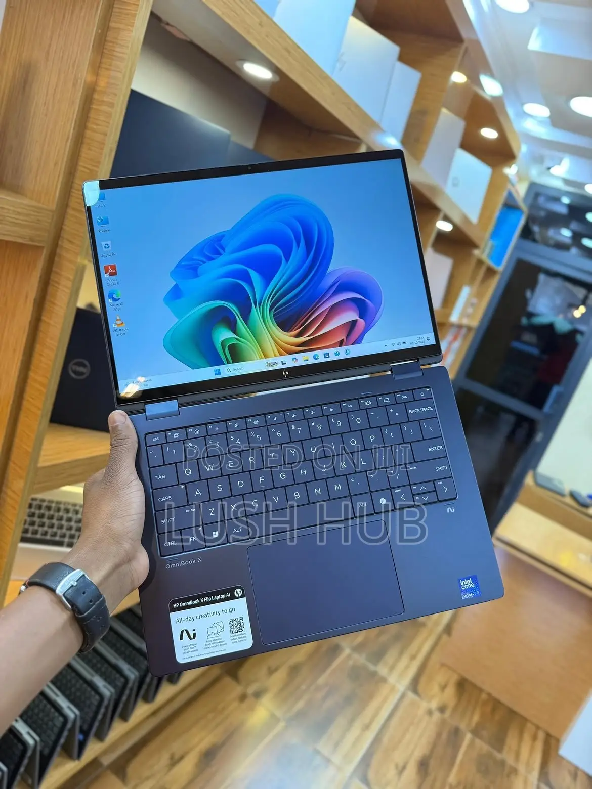 New Laptop HP OmniBook Ultra Flip 14" 32GB Intel Core Ultra 7 SSD 1T