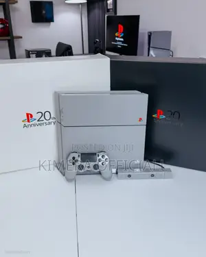 Chipped Ps4 Standard: Cleanest Pre-Owned Playstation 4 on the Market!