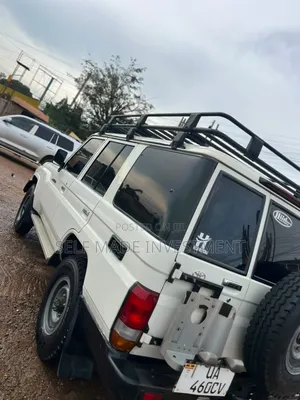 Toyota Land Cruiser 2021 White