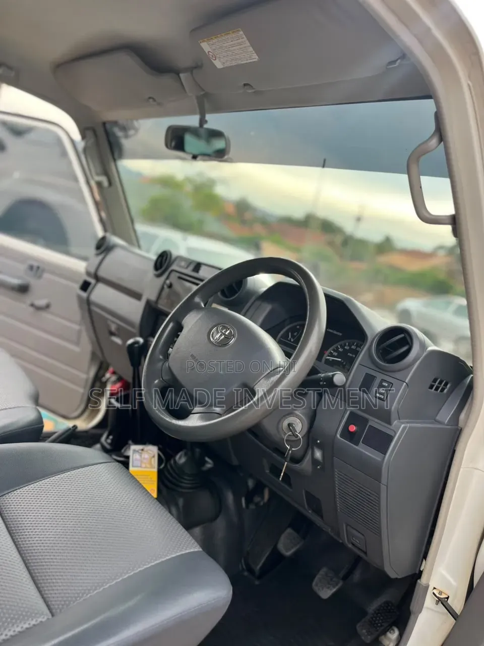 Toyota Land Cruiser 2021 White