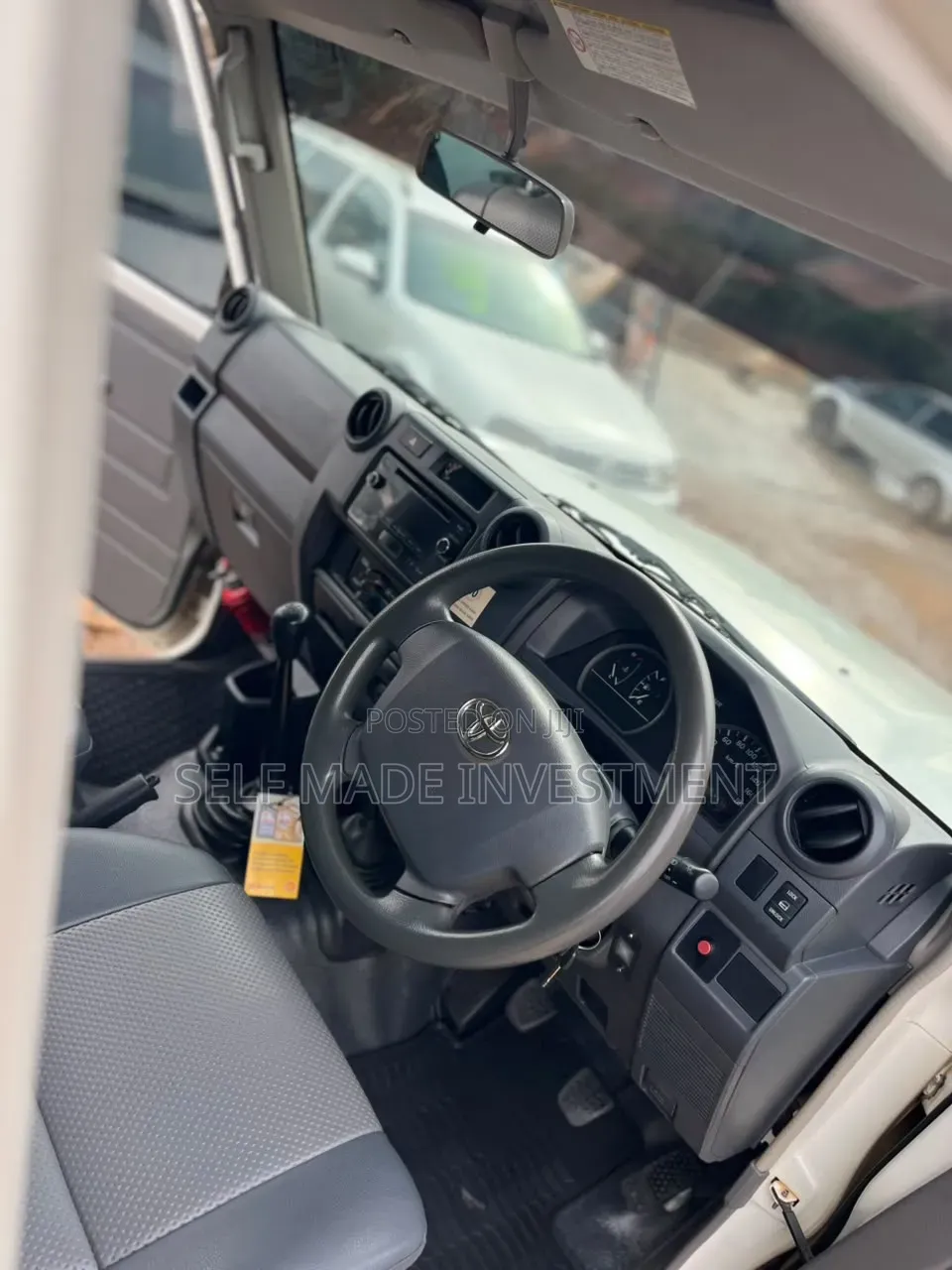 Toyota Land Cruiser 2021 White