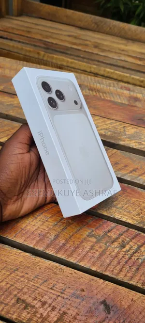 New Apple iPhone 17 Pro Max 512 GB Silver
