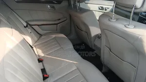 Mercedes-Benz E200 2014 Silver