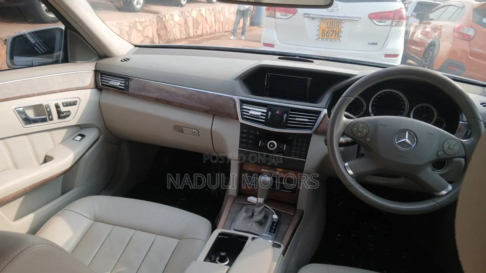 Mercedes-Benz E200 2014 Silver