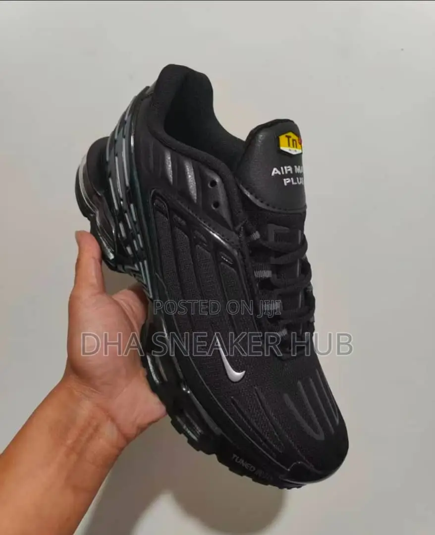 Niike Tn Black Luxury Sneakers